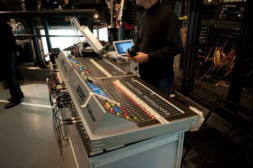 roland201002_3