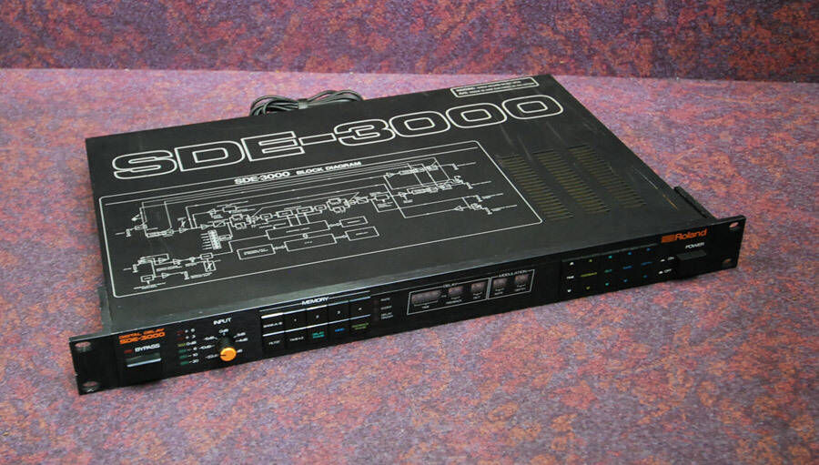もはやヴィンテージの域に達するROLANDの銘機！SDE-3000/3000Aが