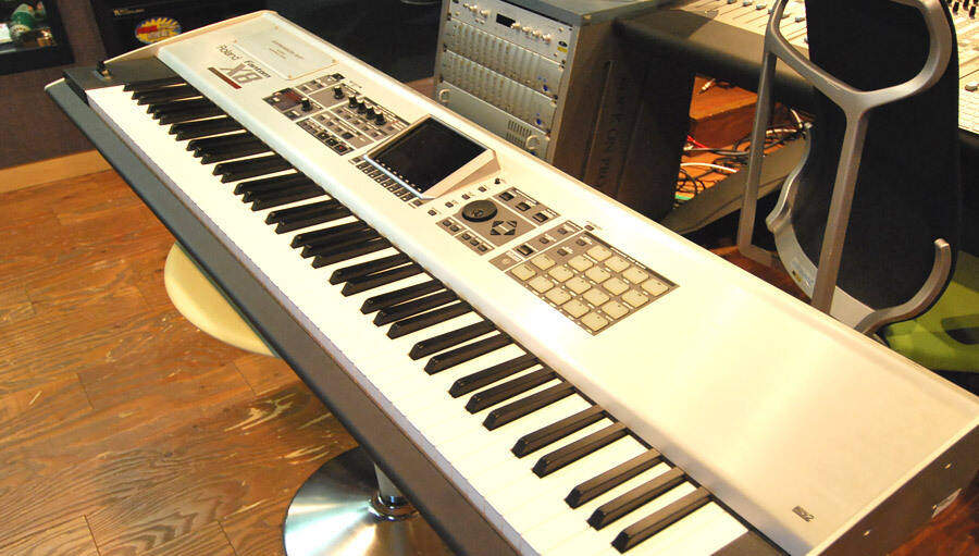 Roland FANTOM X8 88鍵盤 シンセサイザー キーボード キーボード