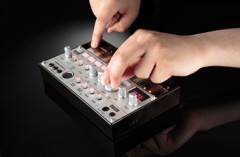 KORG Volca bass