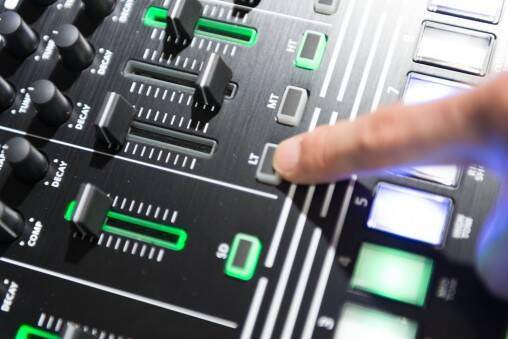 Roland AIRA TR-8