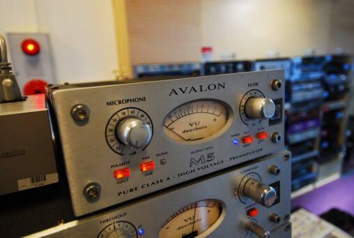 Rock oN渋谷店にて一斉展示中！絶大な人気を誇るAVALON DESIGN