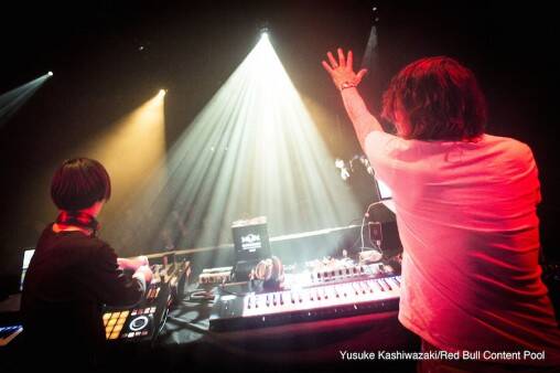 DEDEMOUSE & ChipTanaka - Performance