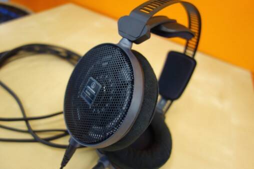 R70x