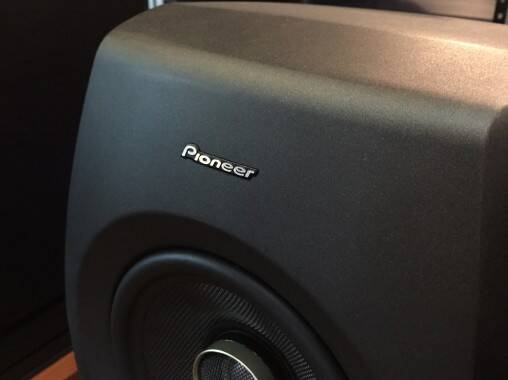 新開発同軸ドライバーを搭載し、原音再生にこだわったPioneer DJ「RM