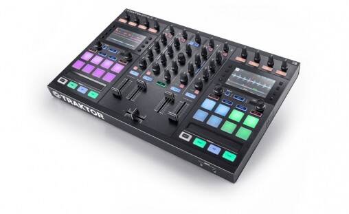 img-ce-gallery-traktor-kontrol-s5_overview_img01-588b4d588ed252e8e67df7d1729c41f3-d-1