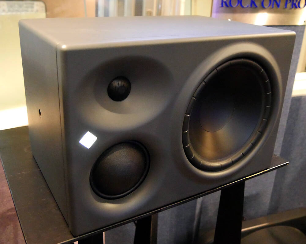 Hear the NEUMANN 〜 伝統と技術が紡ぐ、入出力感動体験。渋谷店で