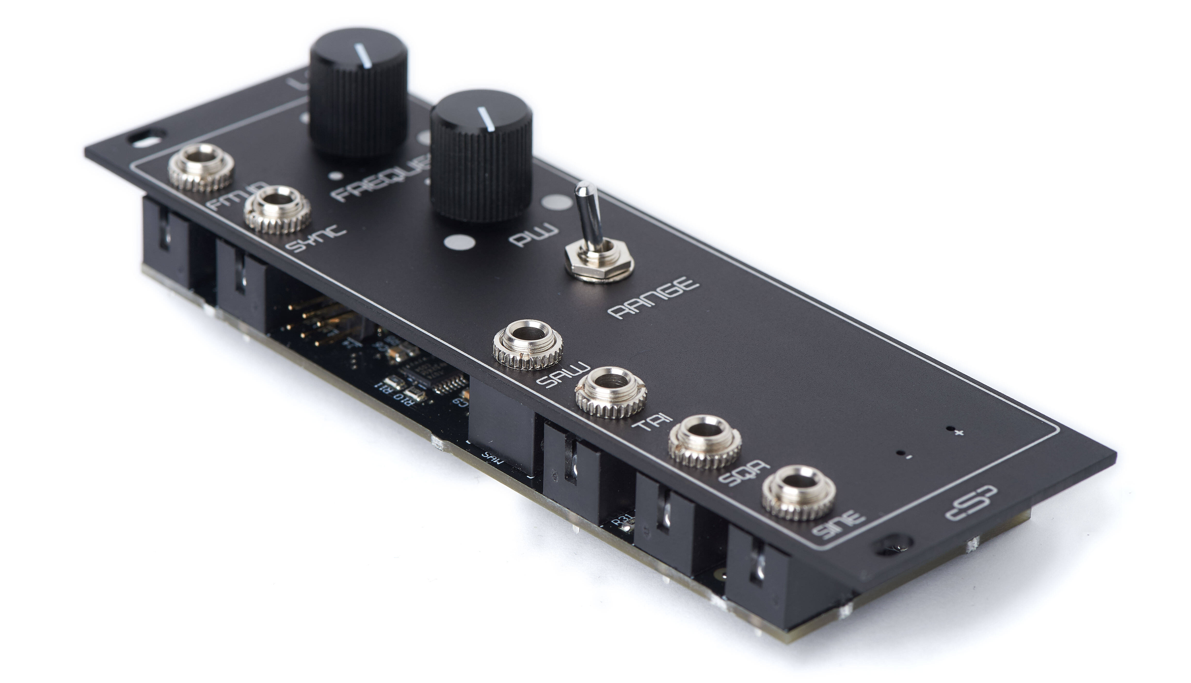 薄型スタイリッシュなモジュラーシンセ Seismic Industries SystemONE