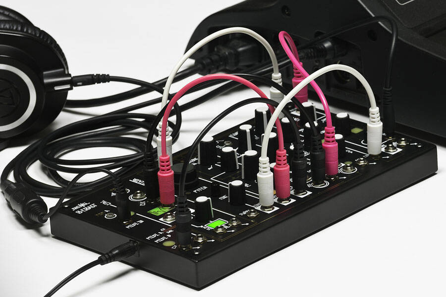 Make Noise 0-Coast uni29様お取り置き Make Noise 0-Coast 新発売！東/西海岸の長所をミックスした