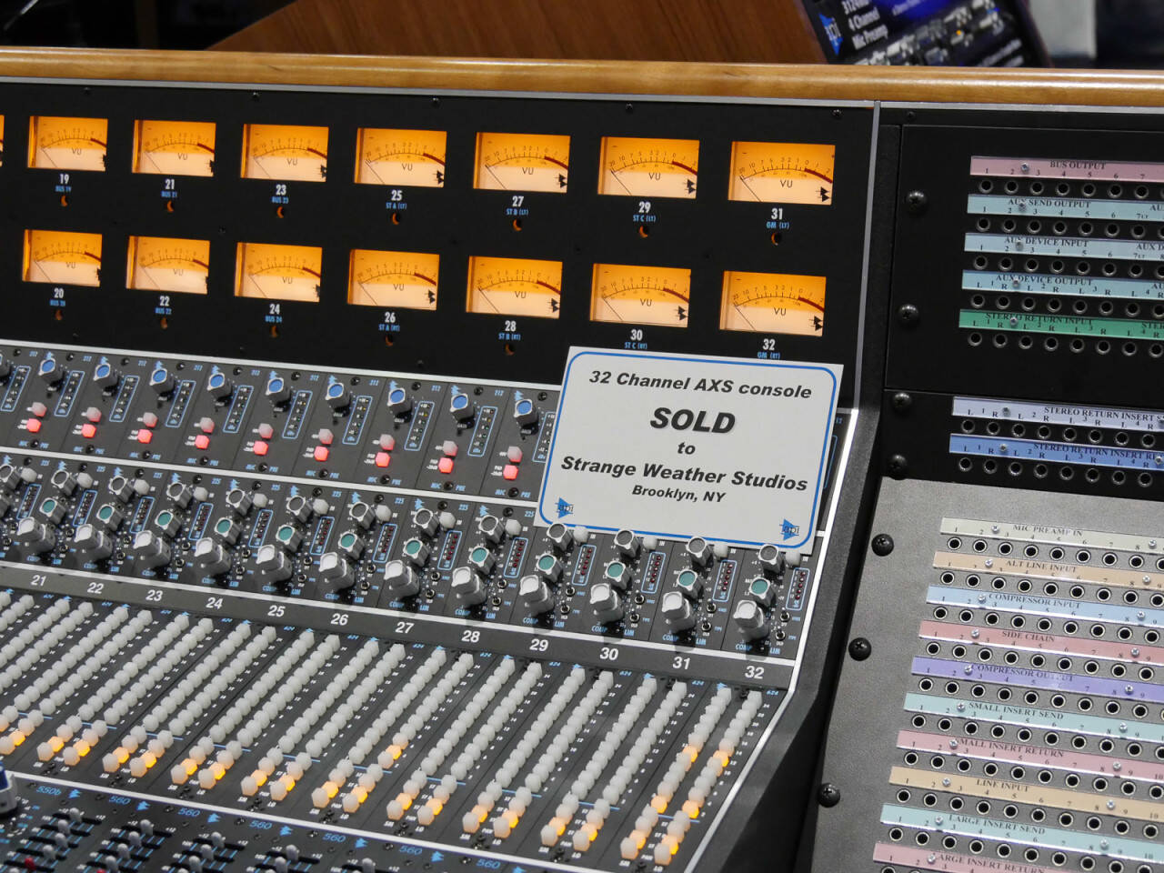 AES 2016 Rock oN Show Report API