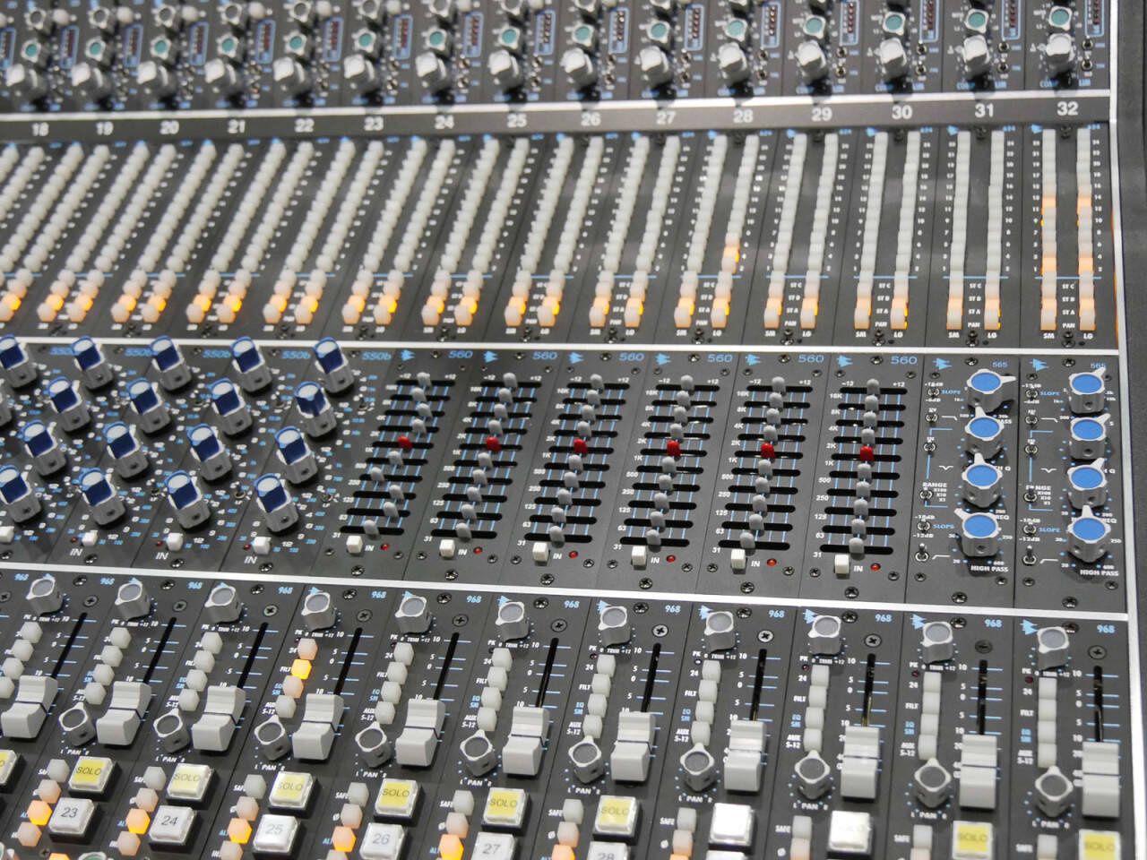 AES 2016 Rock oN Show Report API