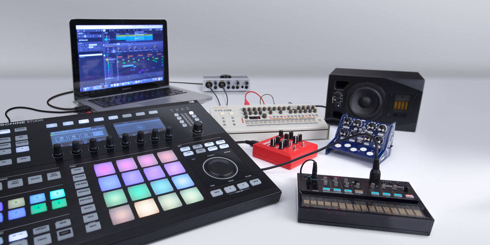 Native instruments MASCHINE STUDIO 価格改定でお求めやすくなりまし
