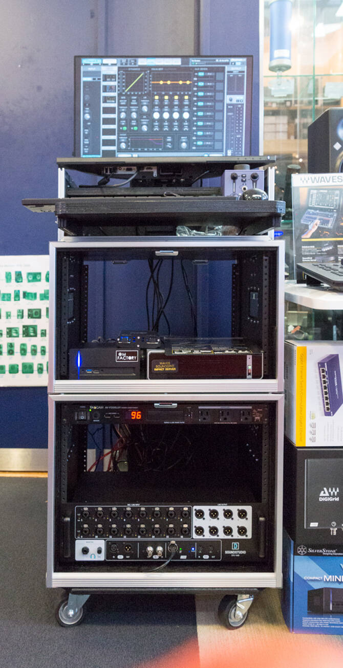 Waves e-Motion LV1新世代ライブサウンドミキサーを渋谷店で体験