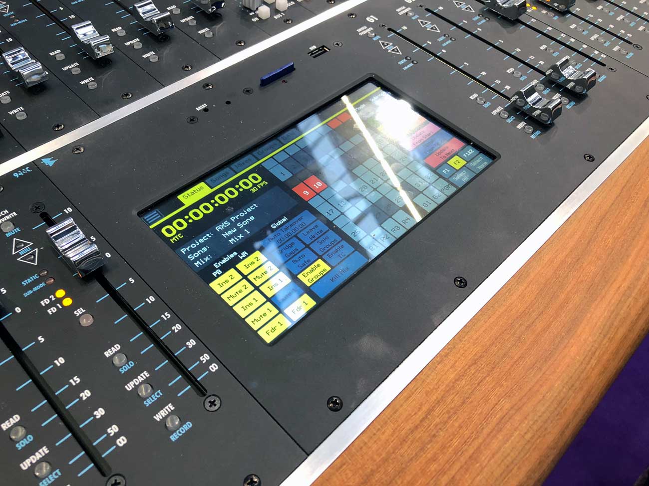 prolight2019_api-4
