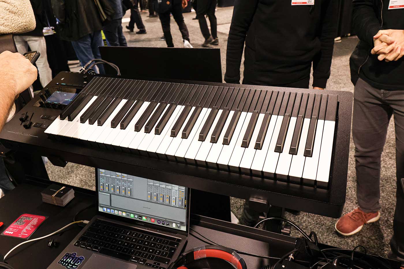 230412_NAMM_Day1-271