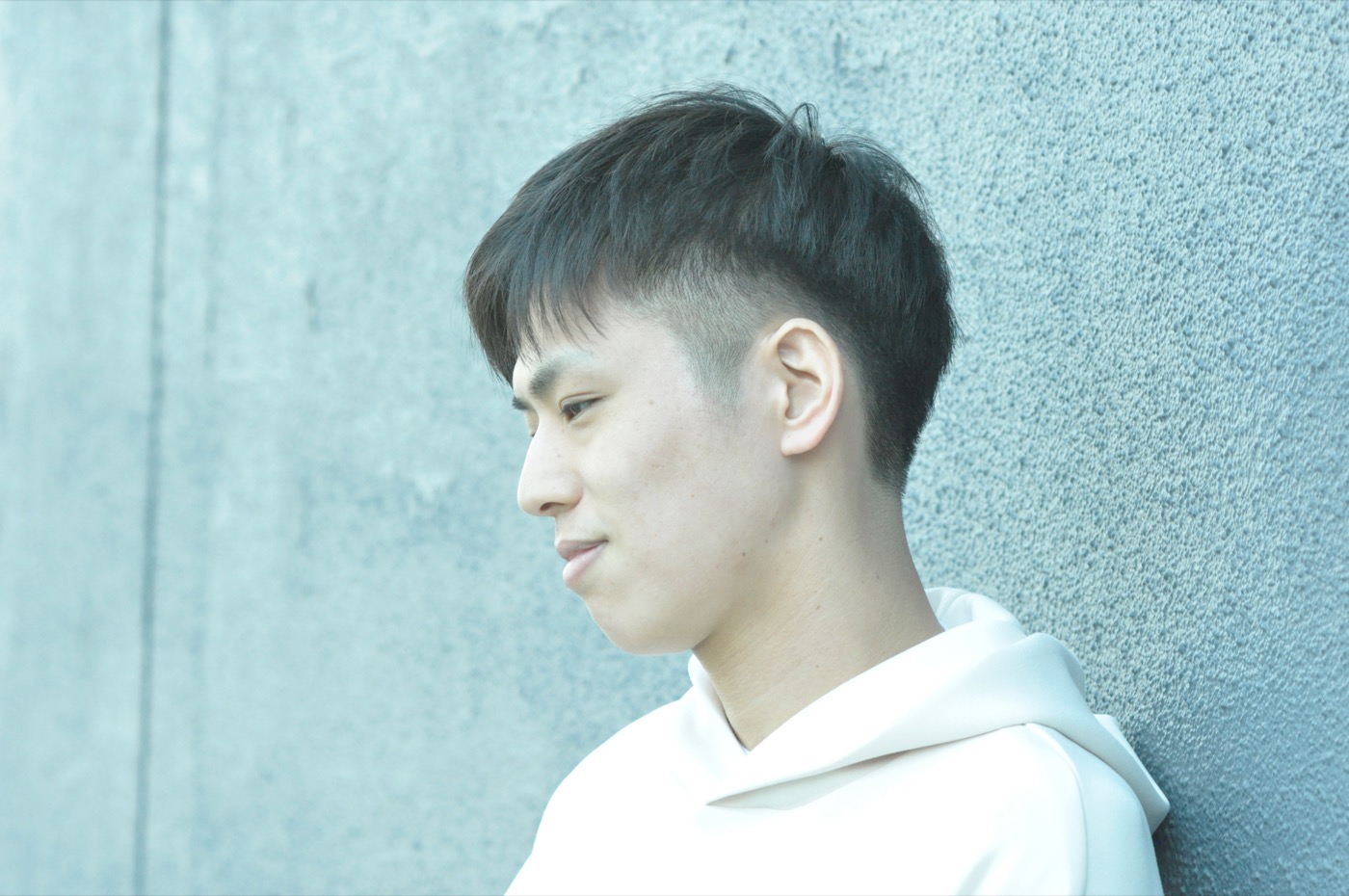 08-Artist Phote_w1400