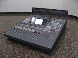 デジタルコンソールのスタンダード!! 中古商品のご案内 YAMAHA 02RV2