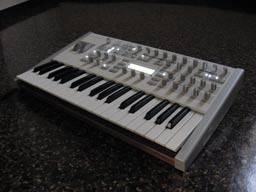 最強バーチャルアナログシンセ!! USED在庫のご案内 ACCESS VIRUS TI